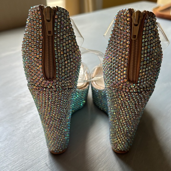 Marc Defang Rhinestone Wedges Size 8.5 - Picture 2 of 4
